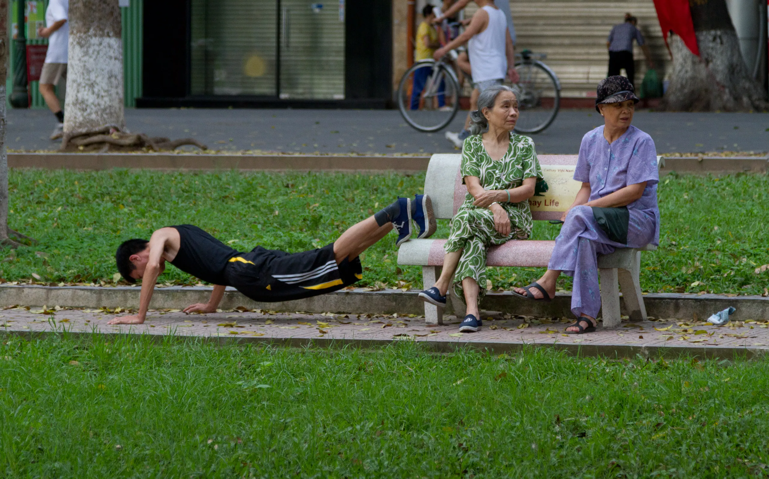 Exercise around Hoan Kiem Lake, Hanoi