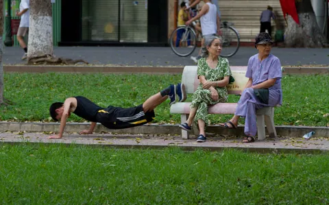Exercise around Hoan Kiem Lake, Hanoi