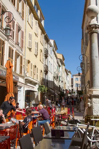 Lunchtime in Antibes
