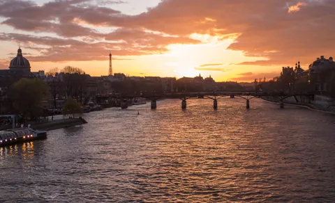 Pont des Artes, The Eiffel Tower and Sunset