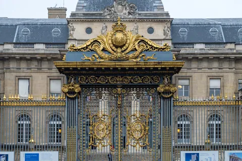 Gate of the Palais de Justice de Paris