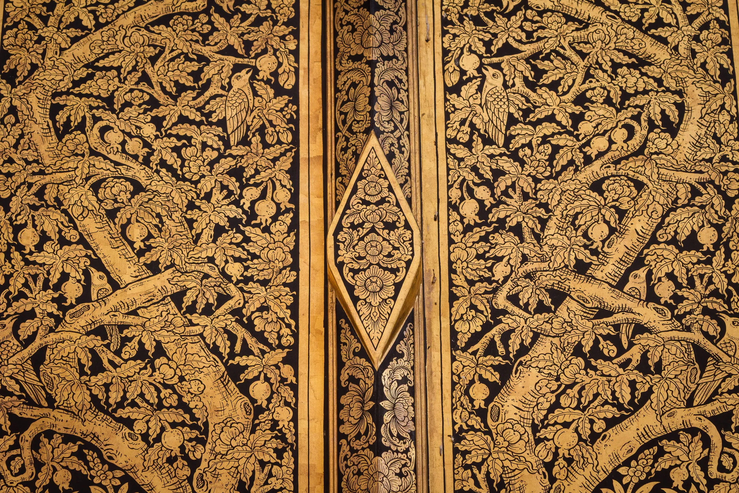 Door Detail, Bavorn Niwet Temple, Banglamphu, Bangkok