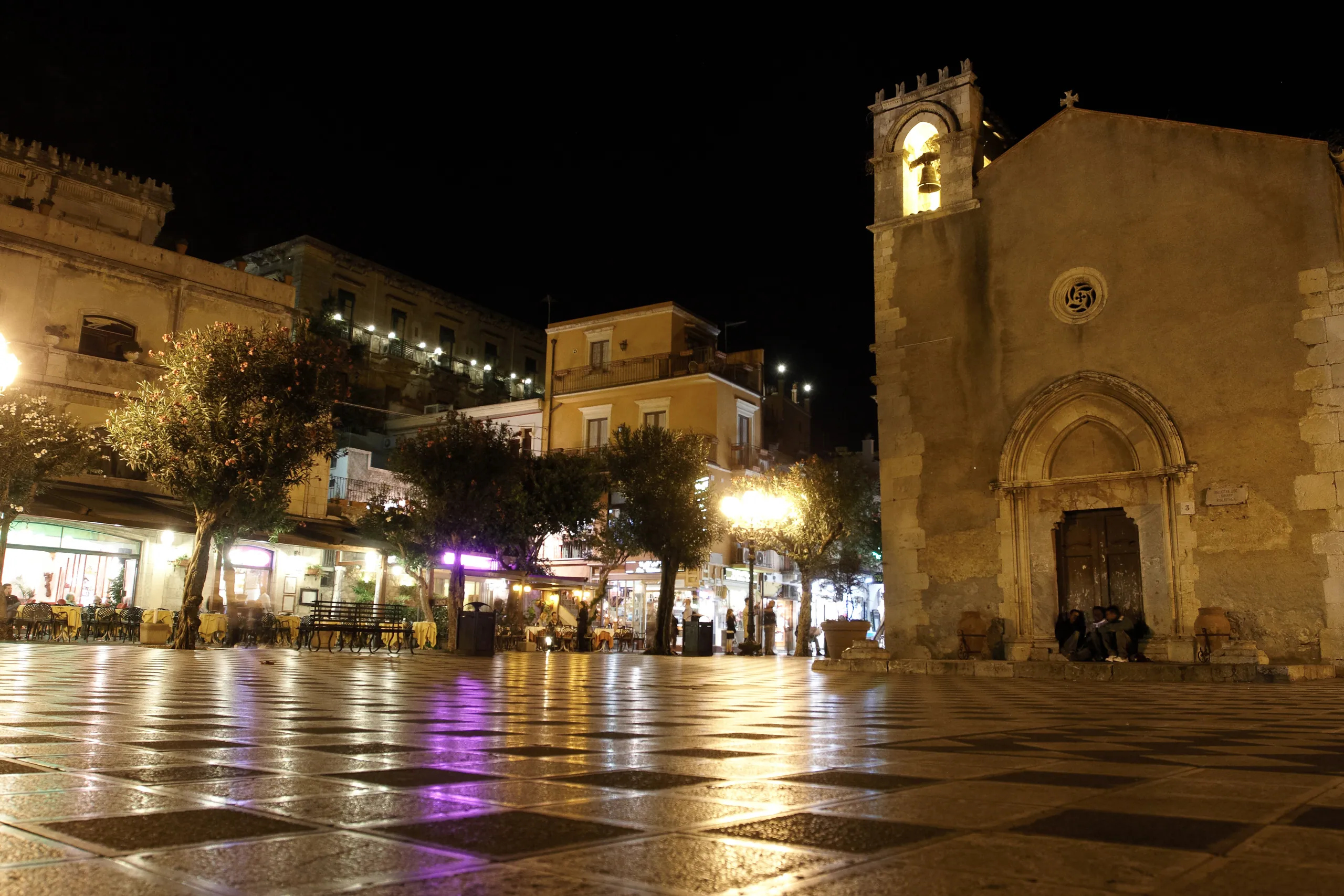 Piazza IX Aprile - Taormina, Sicily