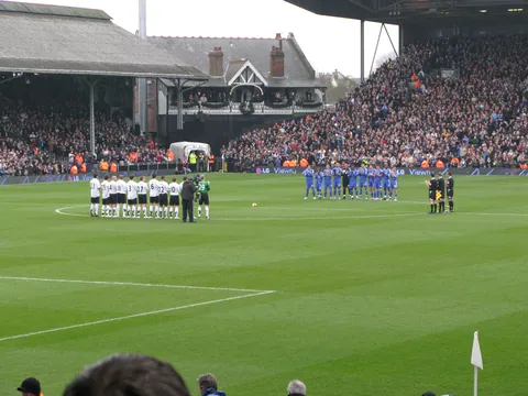 Applauding Phil O'Donnell