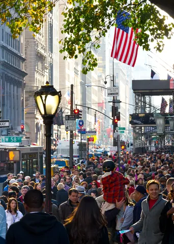 Fifth Avenue on Black Friday