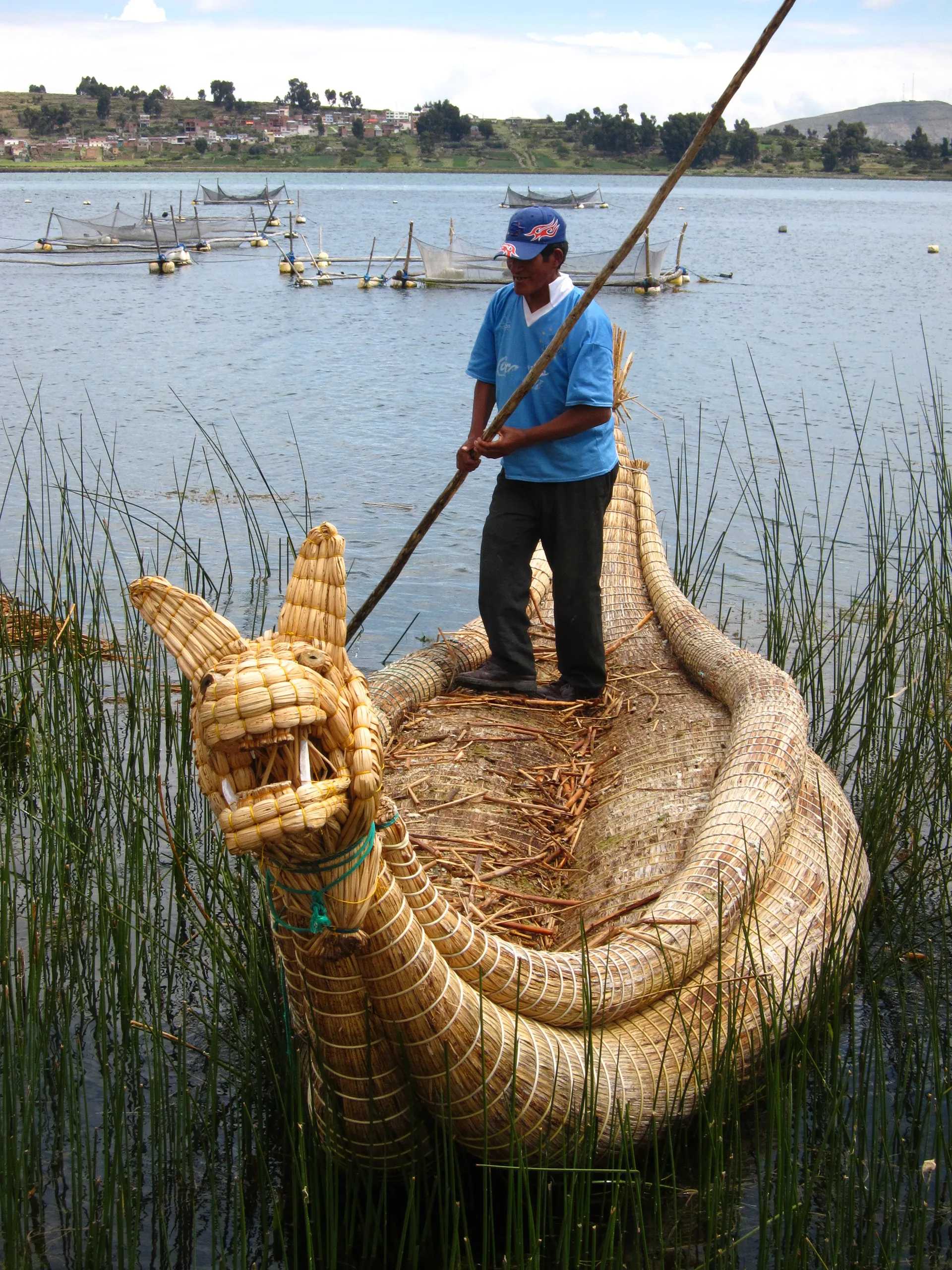Reed canoe, Lake Titicaca