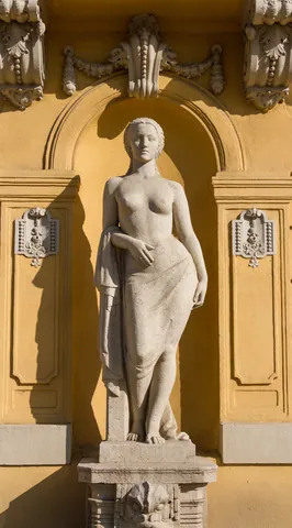 Goddess Statue, Szechenyi Baths, Pest