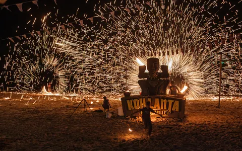 Fire Show @ Why Not Bar, Ko Lanta