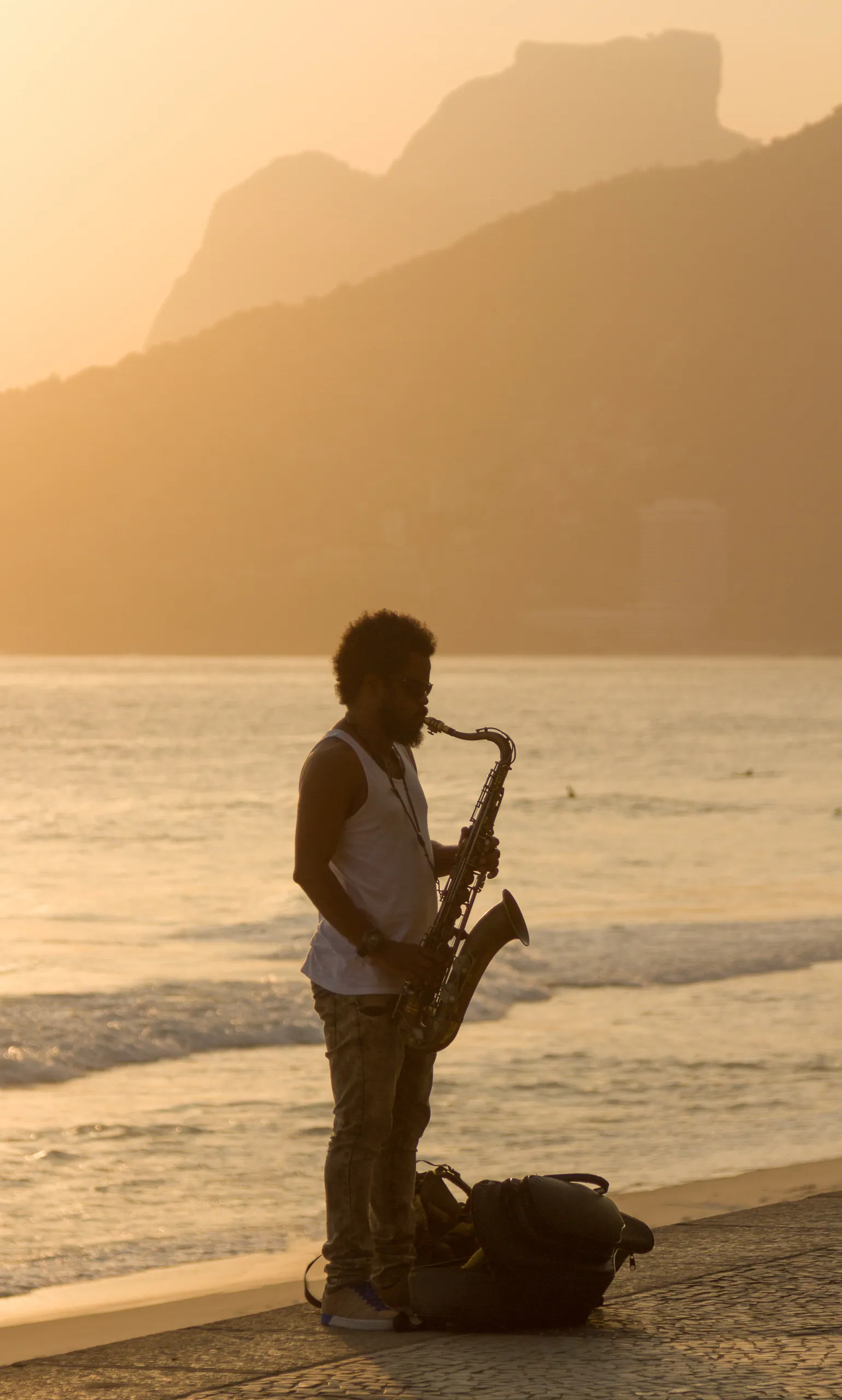 Arpoador Saxophonist, Ipanema