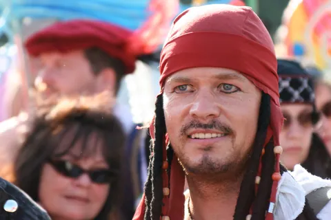 Thinking about Plunder