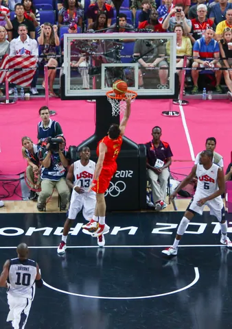 Rudy Fernandez attempts to block a 2-pointer, USA Spain Olympic Basketball Final, August 12th 2012