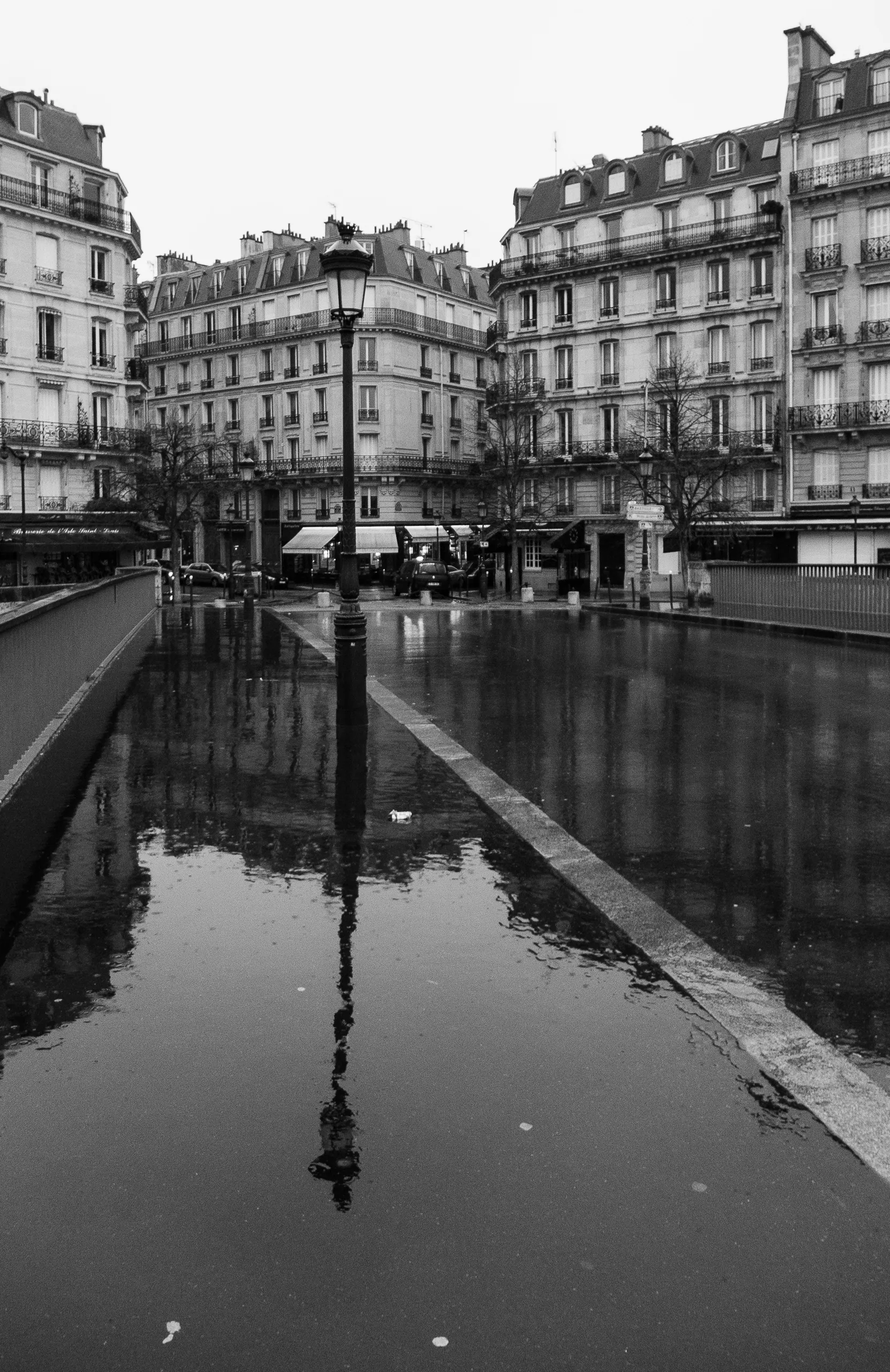 Rainy Day, Ile-St-Louis