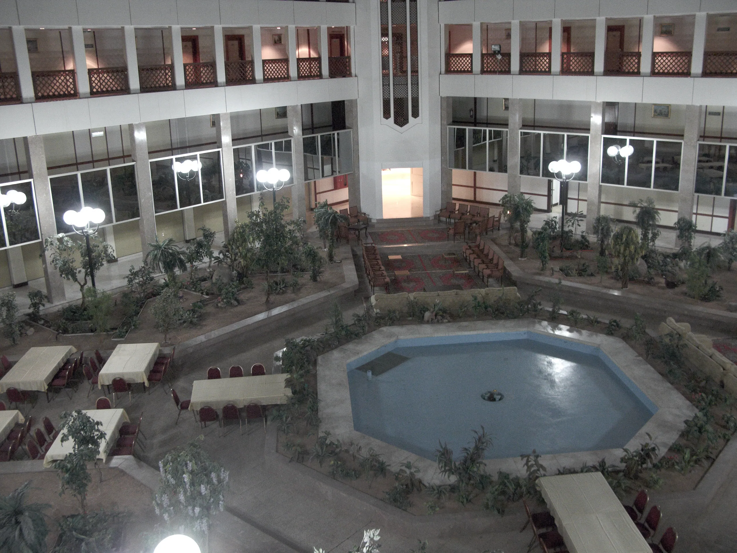 The Crappest Business Hotel in Saudi: The Meridien Medina