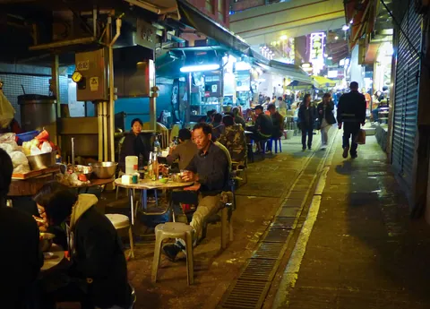 Street Food at Night, Central