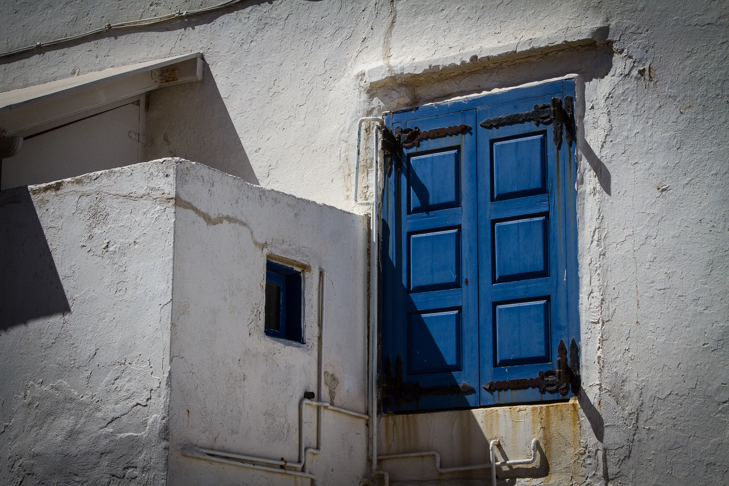 Blue door, Mykonos Town