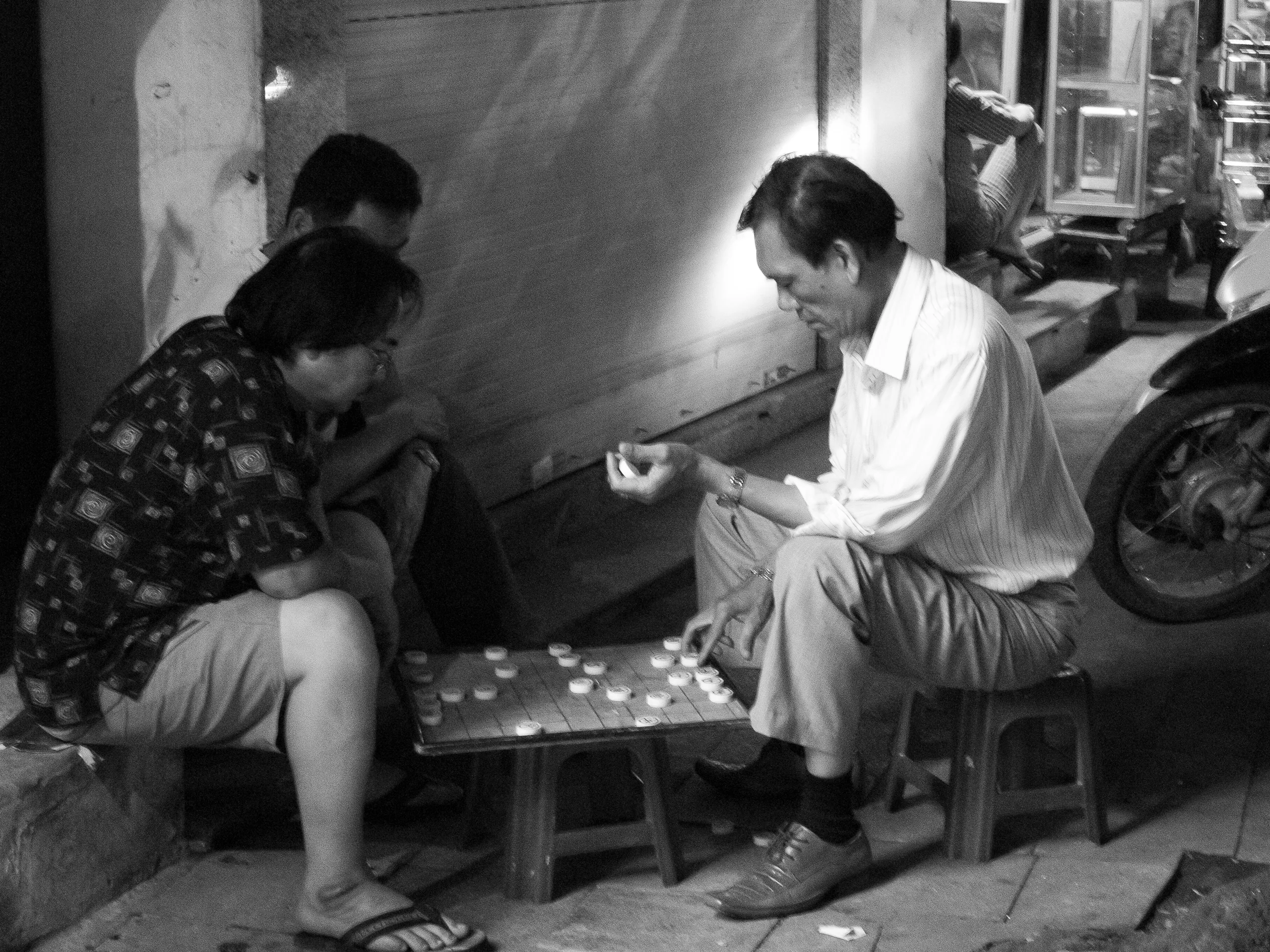 Old men at play, Old Quarter, Hanoi
