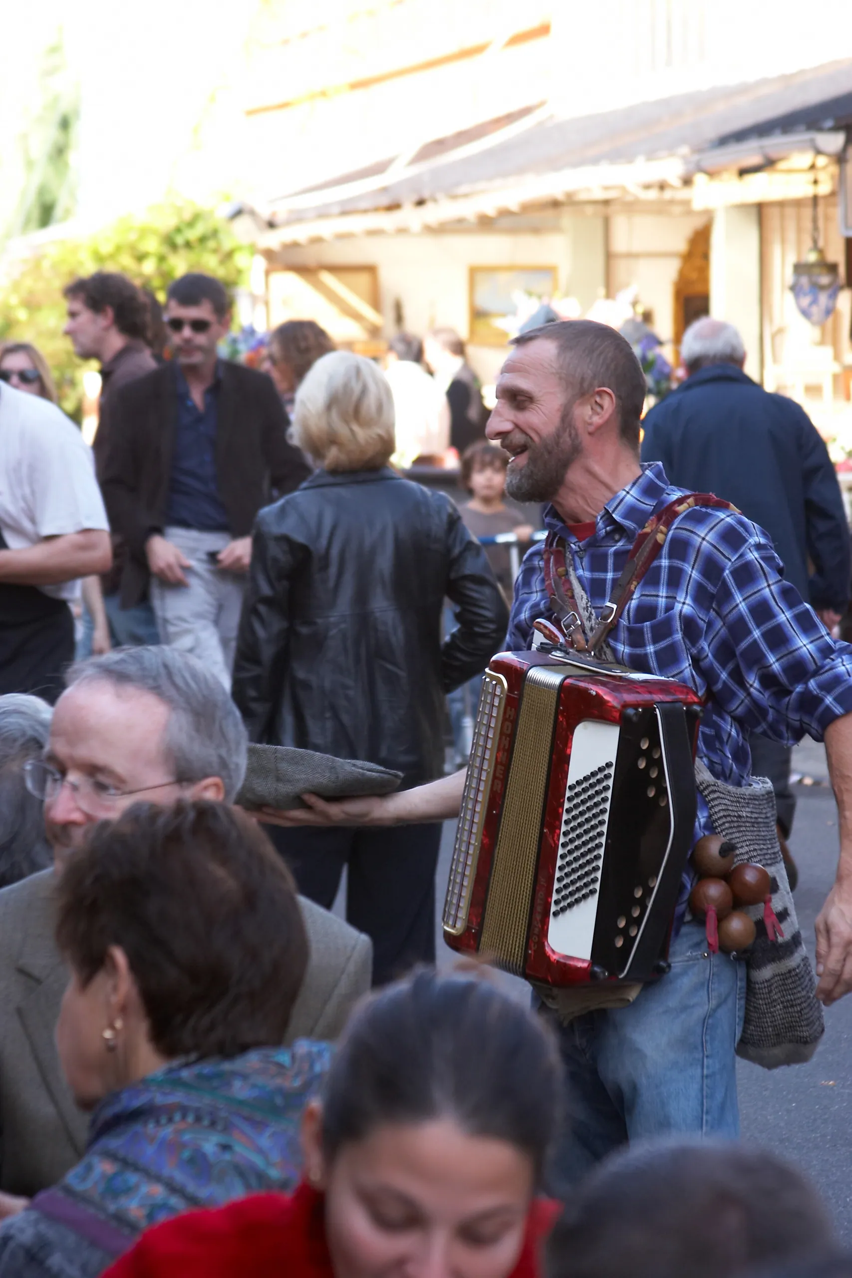 Marché aux Puces - Busker