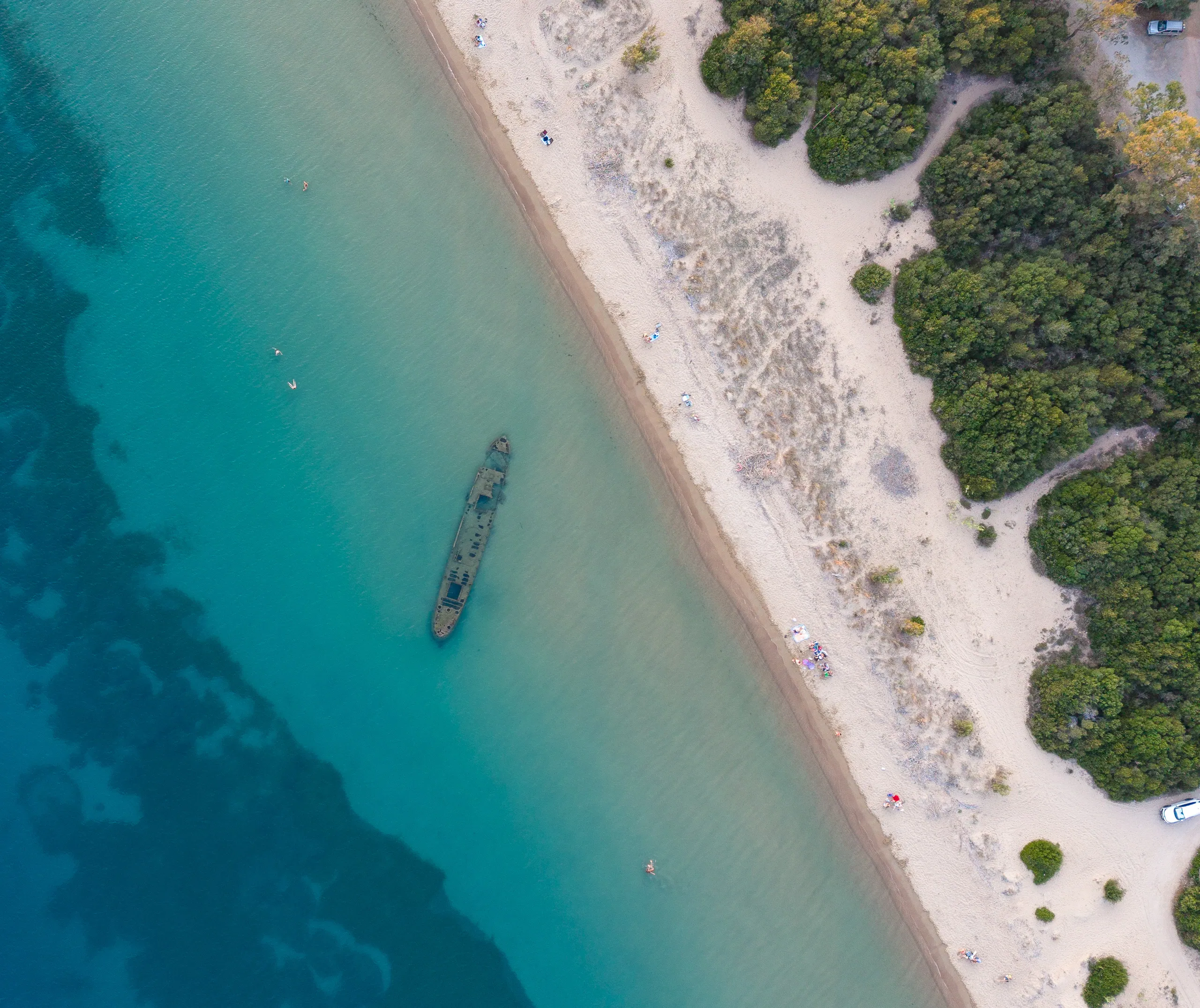 The Navarino Shipwreck, Golden Beach