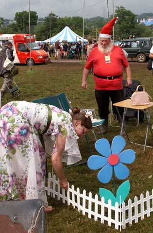 Garden and Garden Gnome, Cabaret Field