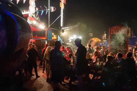 The Rocket Diner at Night, Shangri-La