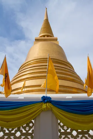 Stupa, Bavorn Niwet Temple, Banglamphu, Bangkok