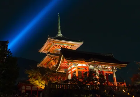 Entrance and Pagoda of Kiyomizu-dera Temple, Kyoto