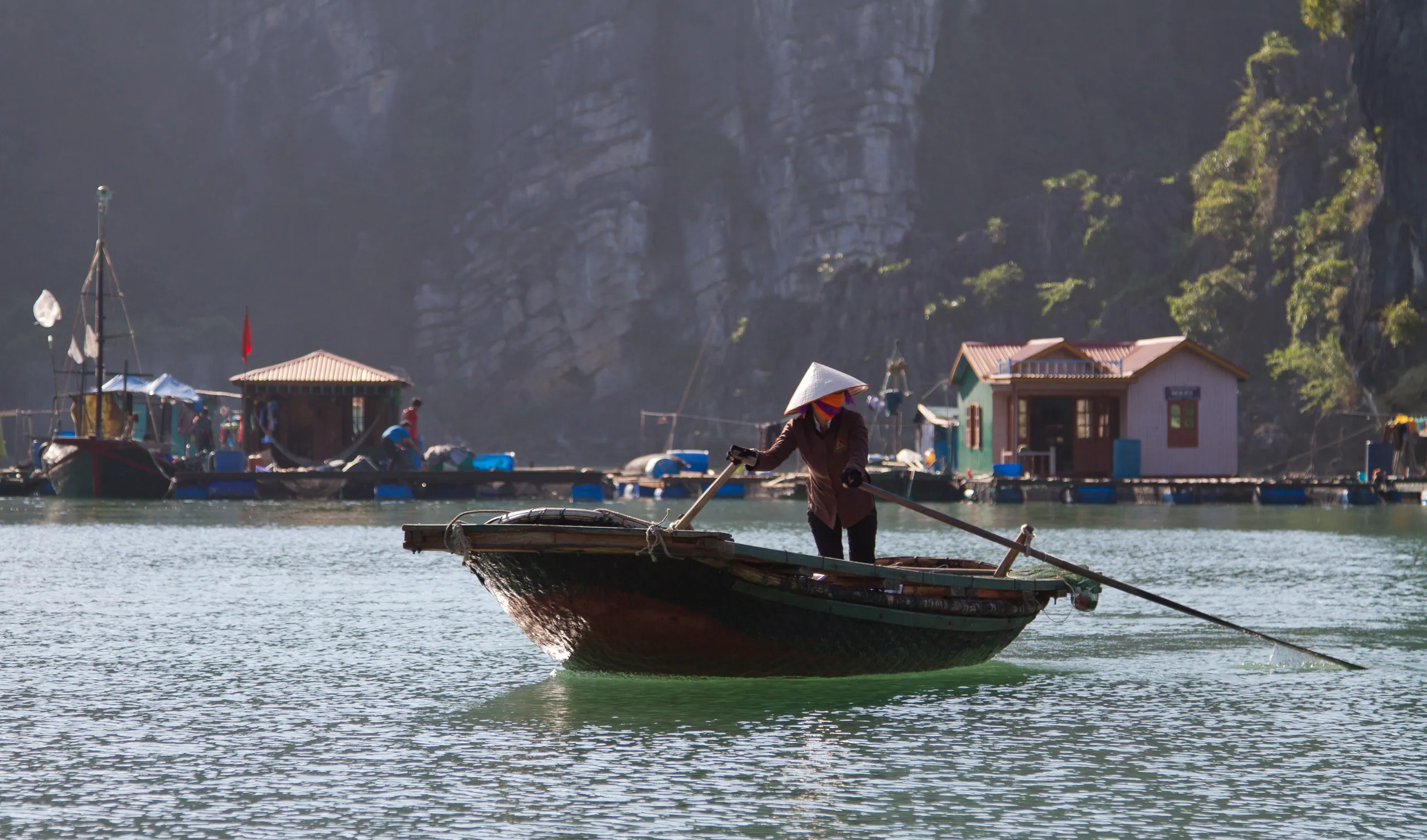Vong Vieng floating fishing village, Ha Long Bay