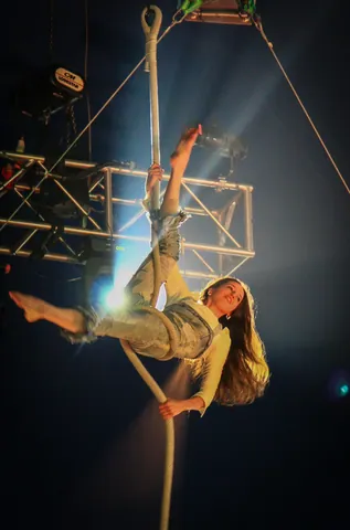Circle Ascent, Circus Tent