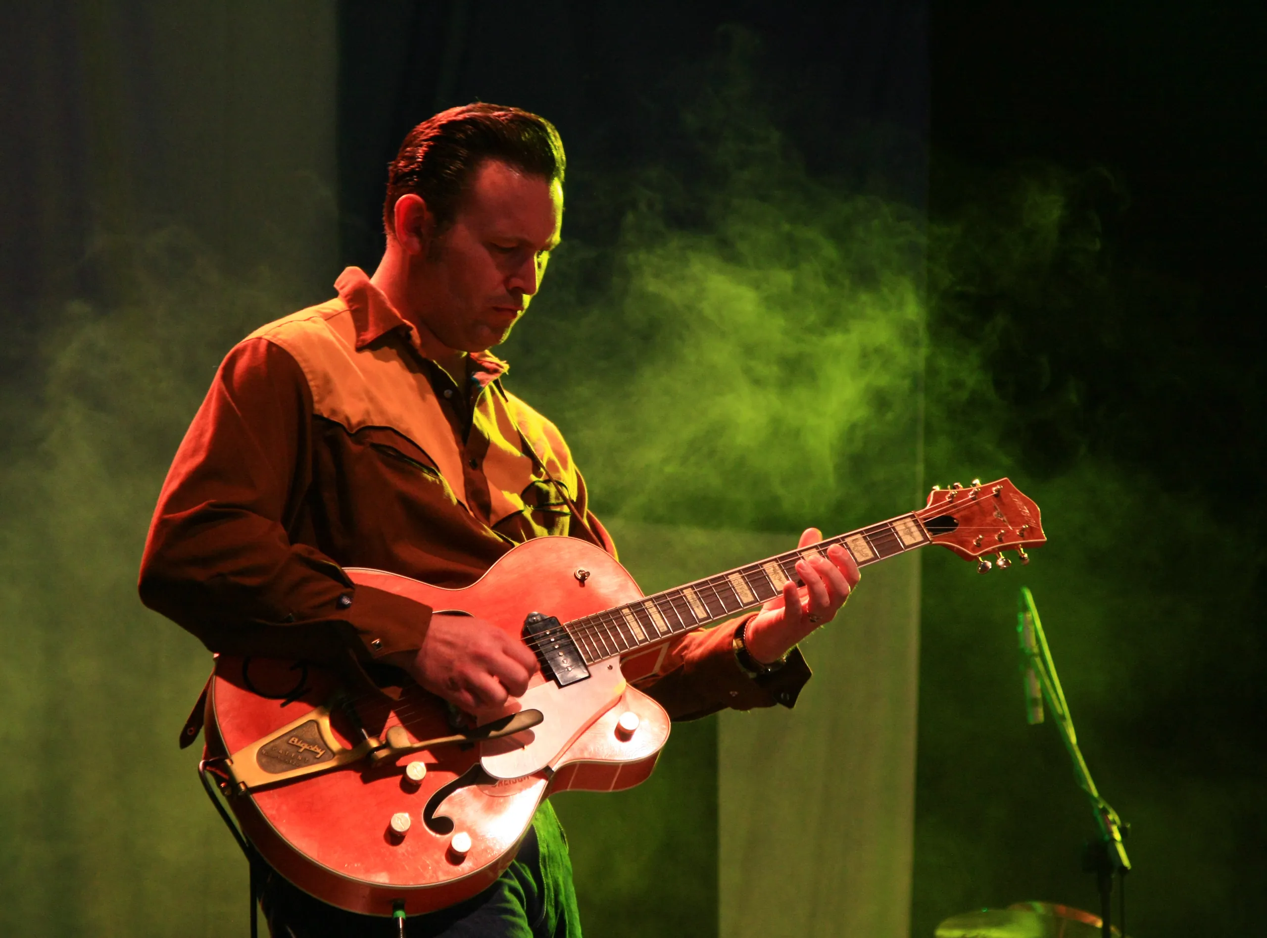 Darrel Higham, Imelda May's guitarist, Acoustic Tent