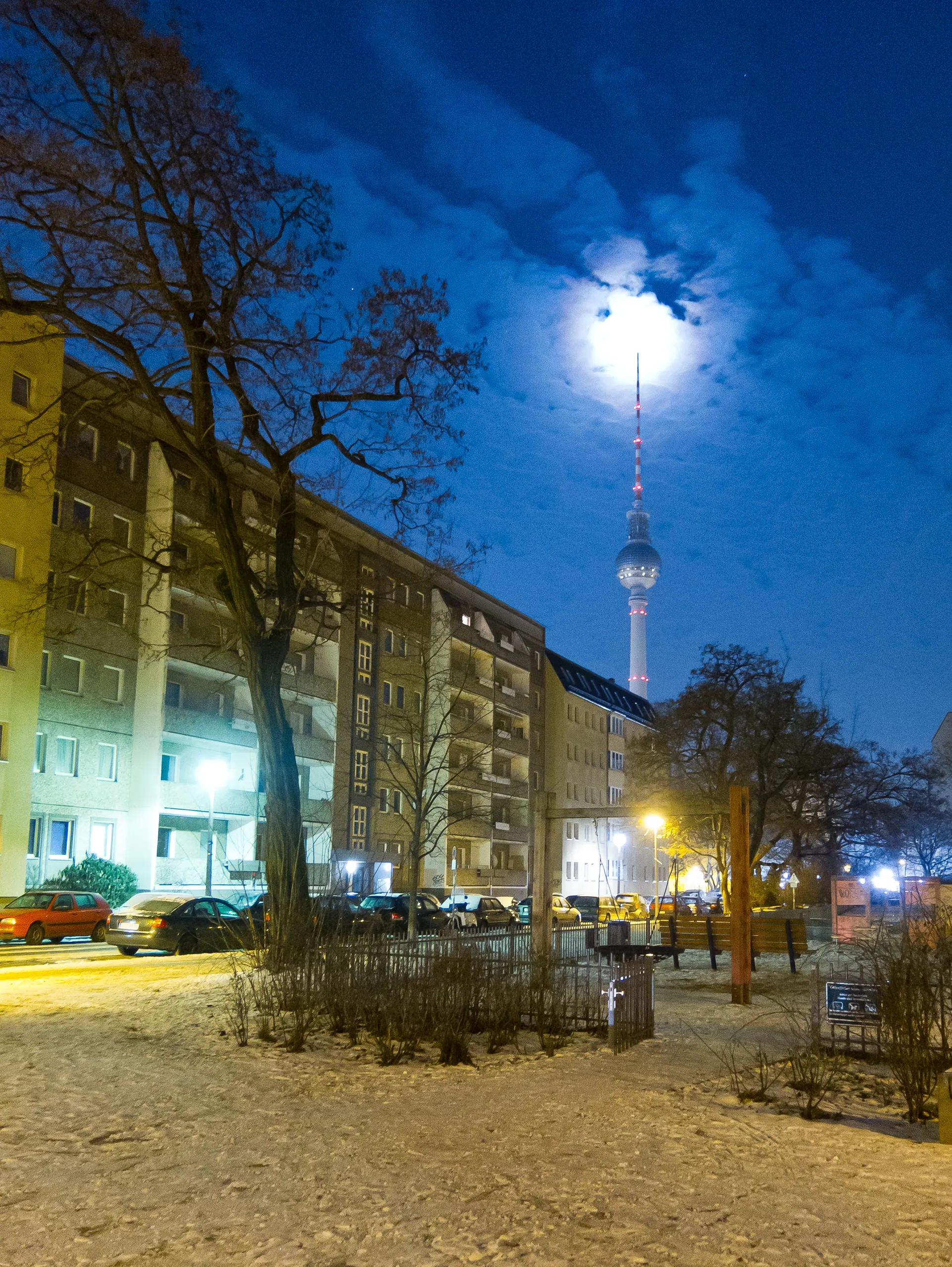 Moon and Fernsehturm, from Mitte