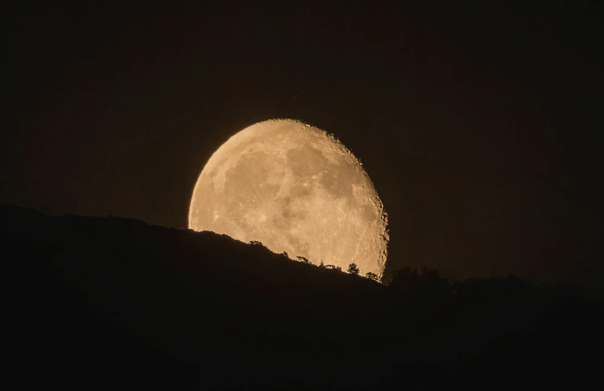 Waxing Gibbous moonrise over the Taygetos Mountains