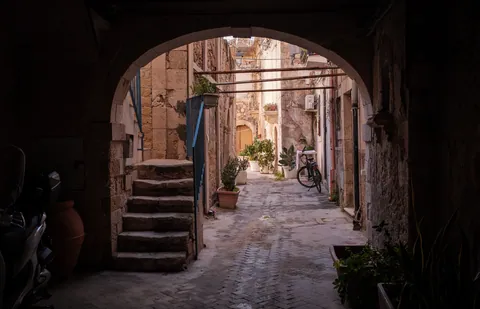 Ortigia Street Scene