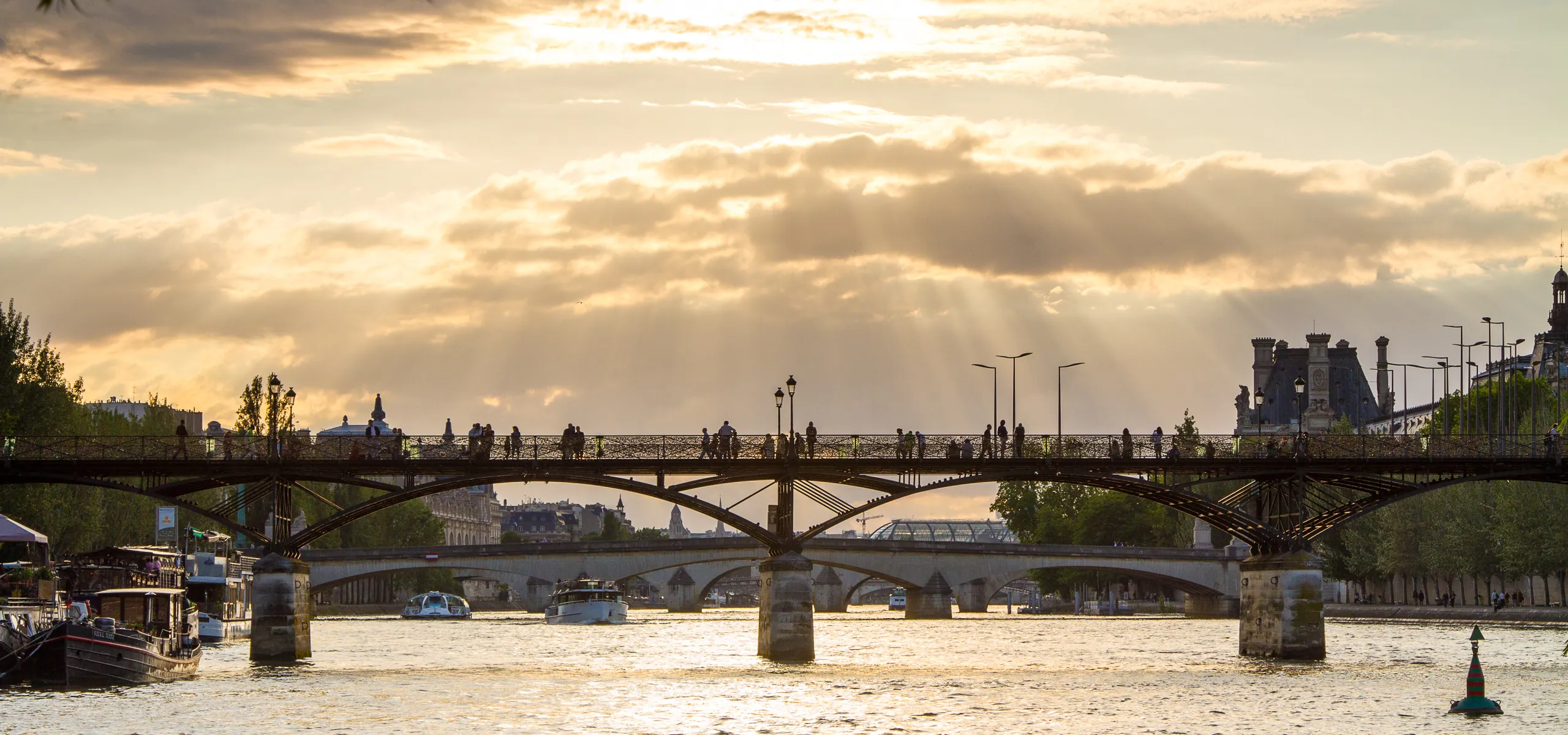 Sunset over the Pont des Arts