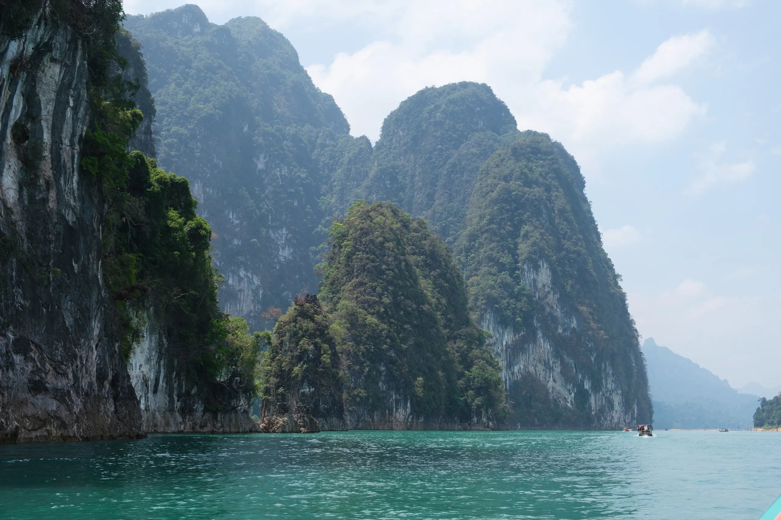 Huge Mountains @ Cheow Lan Lake