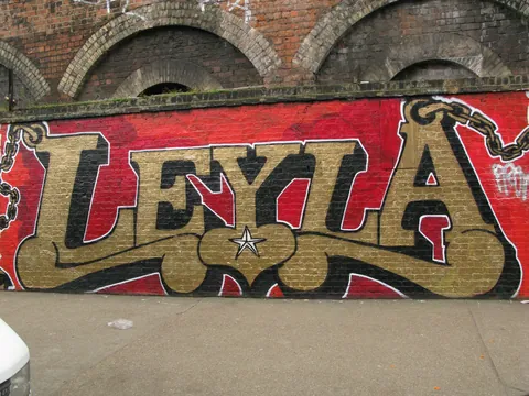 Leyla, Sclater St