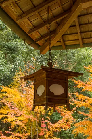 Wooden lantern, Koto-in Temple, Kyoto