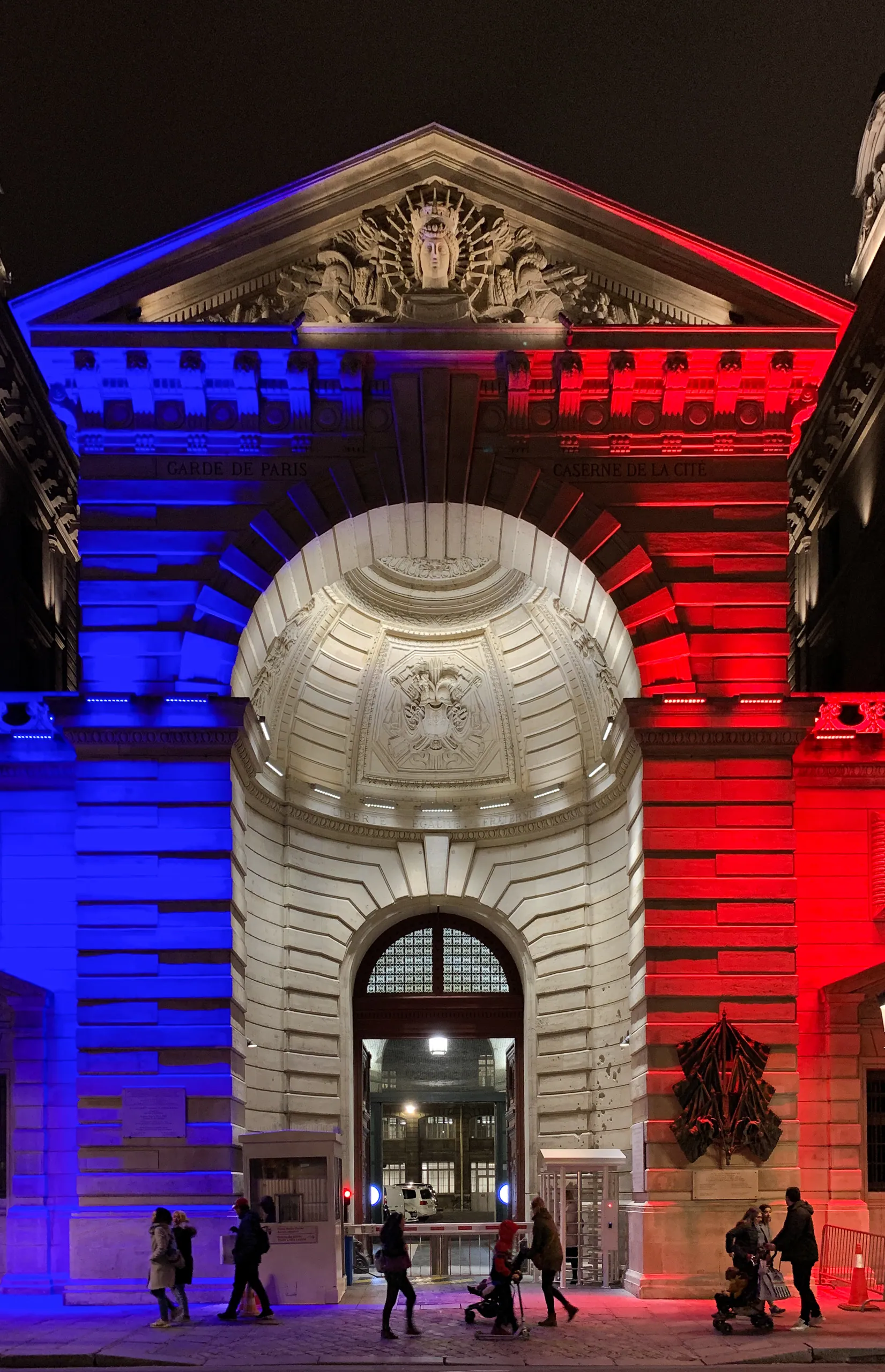 Prefecture of Police by night
