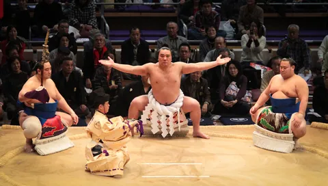 Entrance of the Maku-uchi Rikishi, Fukuoka Kokusai