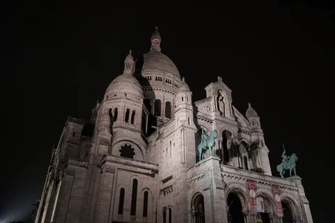 Sacre Coeur by night