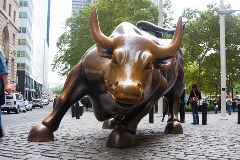 Charging Bull, Bowling Green