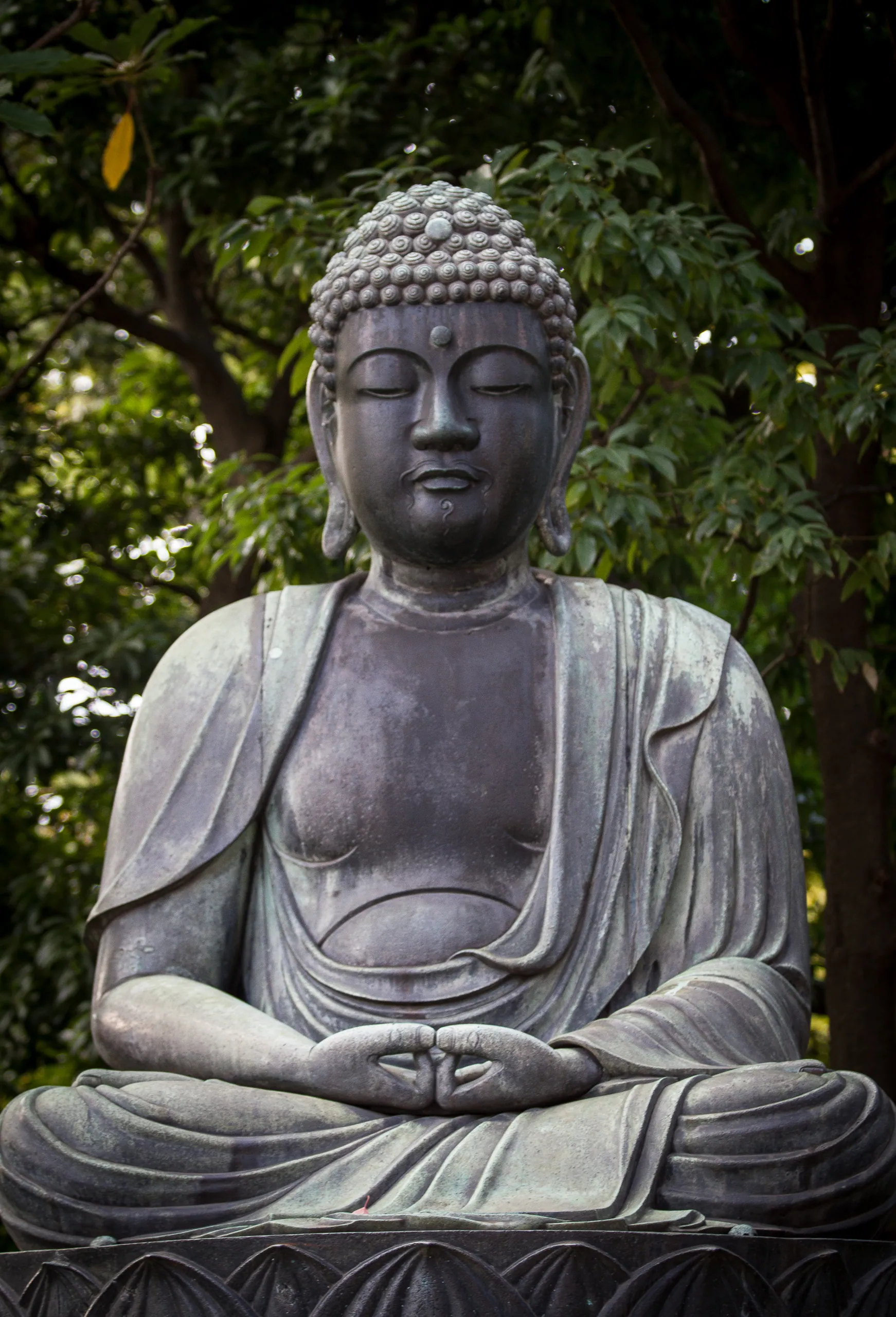 Sitting Buddha, Senso-ji Temple, Asakusa