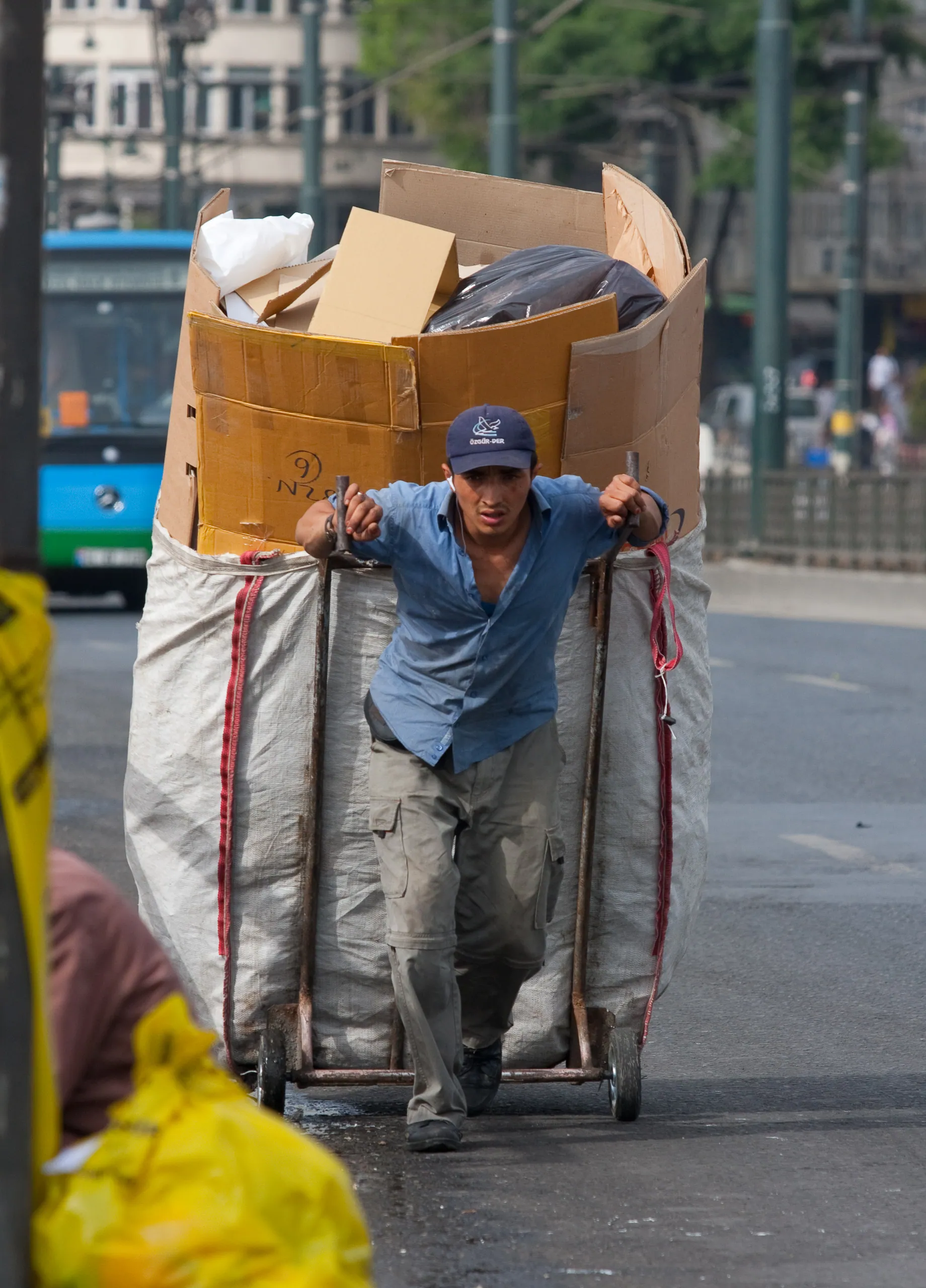 Hard day's work, Galata Bridge