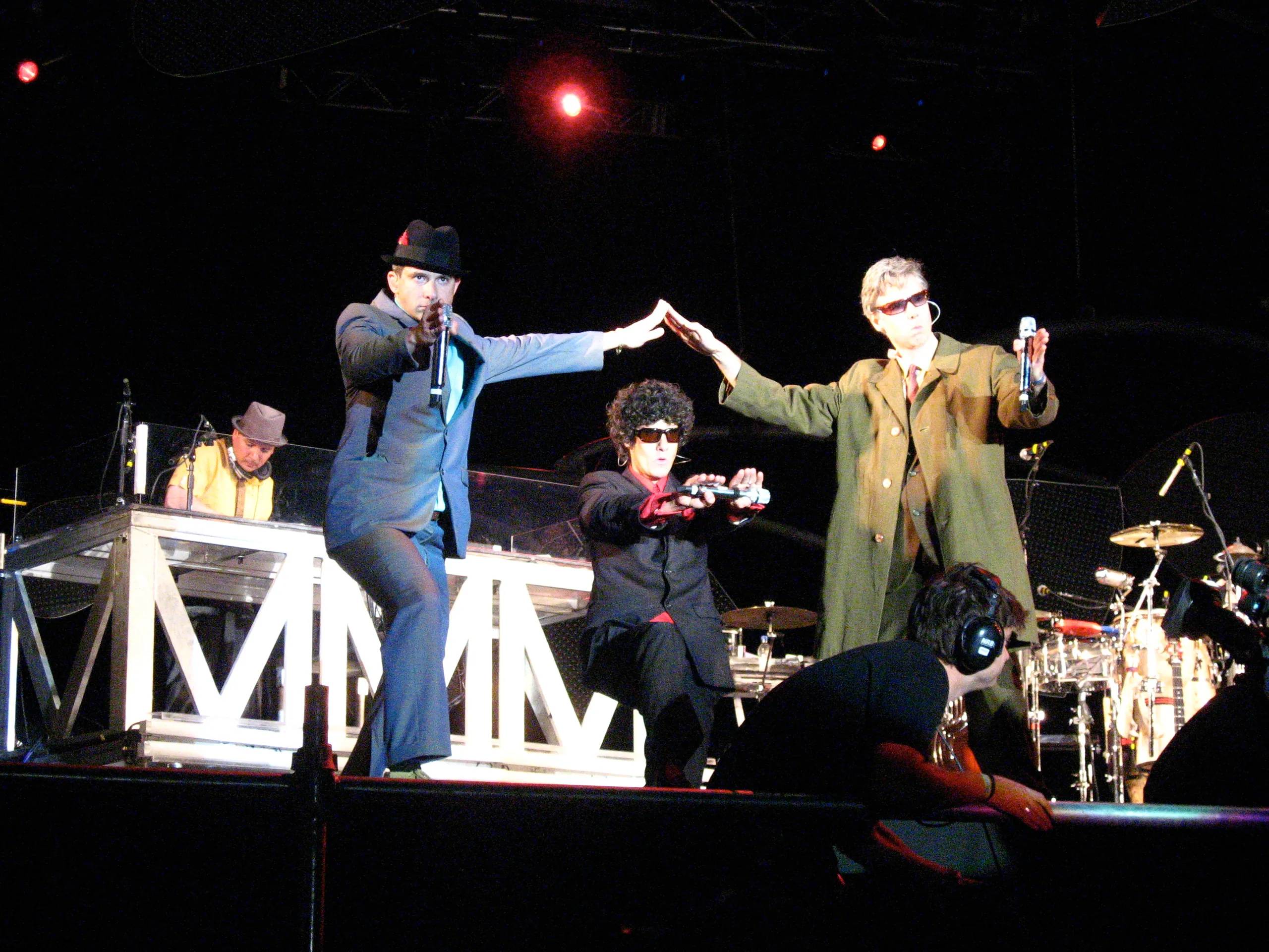 Beastie Boys - Kick It!