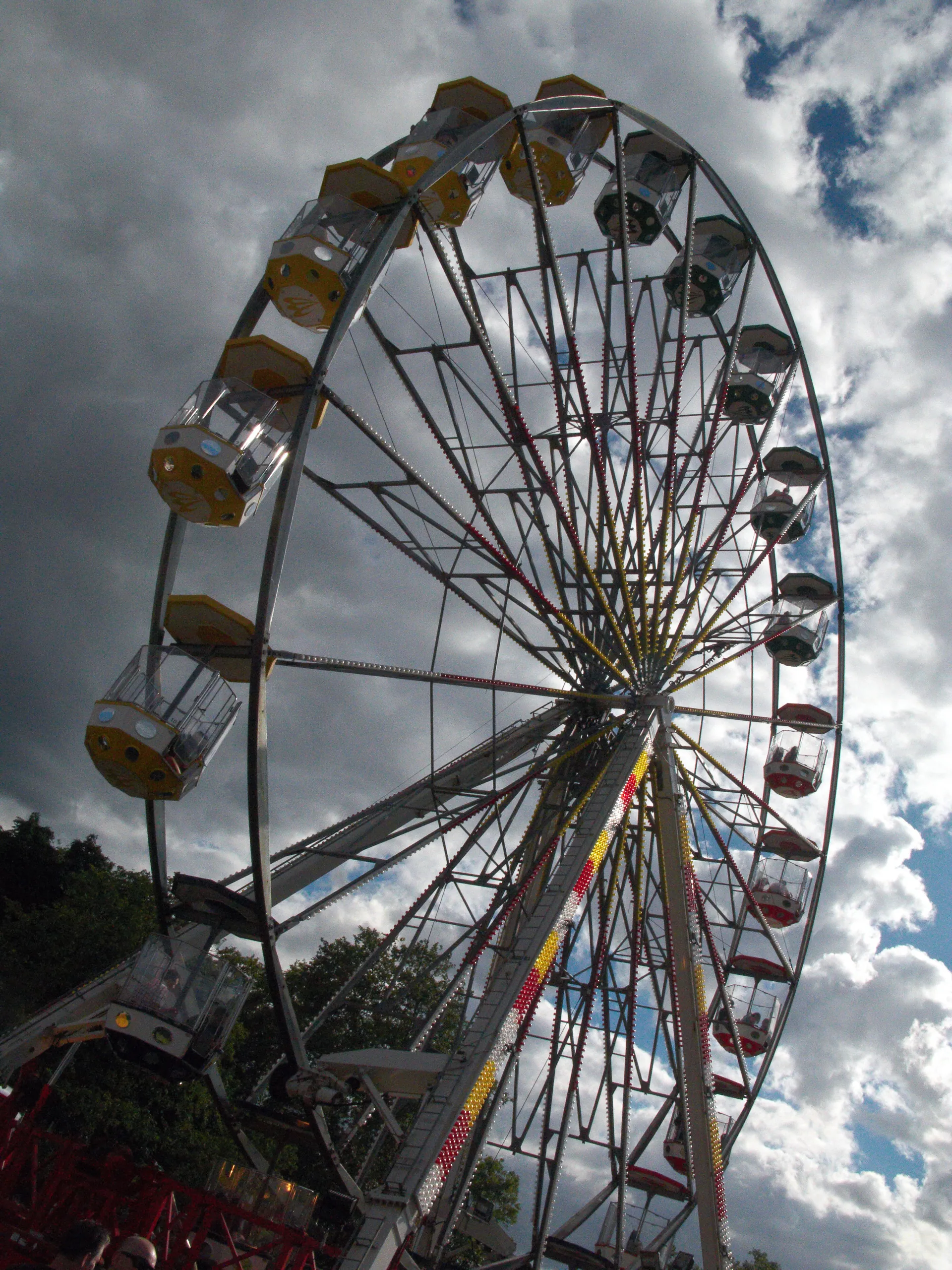 Cloudy Wheel, Lovebox Weekender