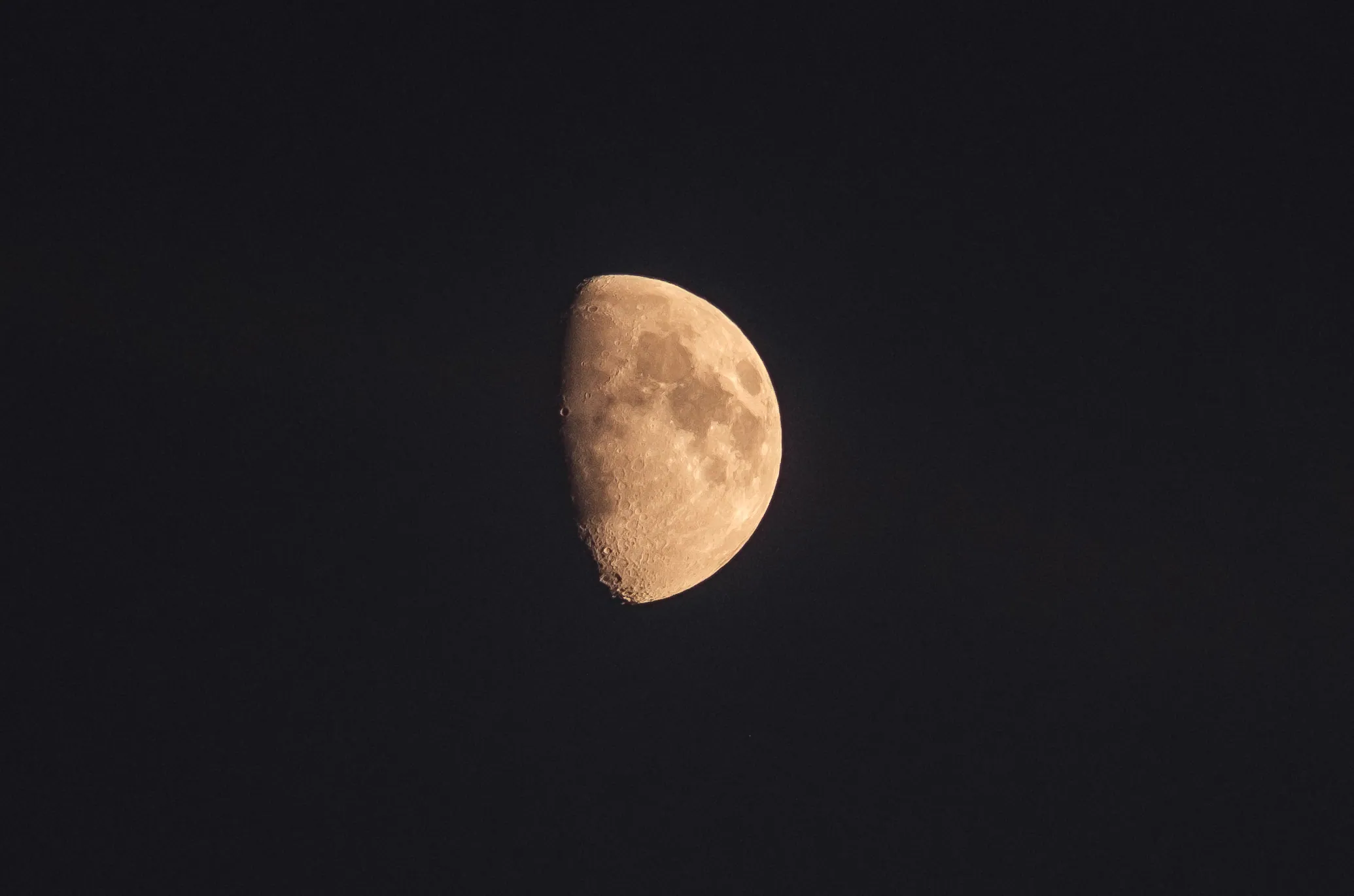 The Moon! (handheld at 200m!)