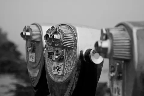 Coin-op Binoculars, Chatham