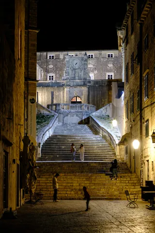 Jesuit Steps (AKA "Shame" steps from Game of Thrones)
