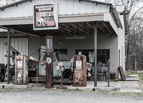 Rural decay in Sisterdale, TX