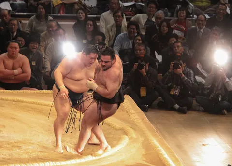 Maku-uchi class sumo match, Fukuoka Kokusai
