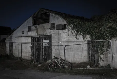 Decrepit Warehouse, Wallingford